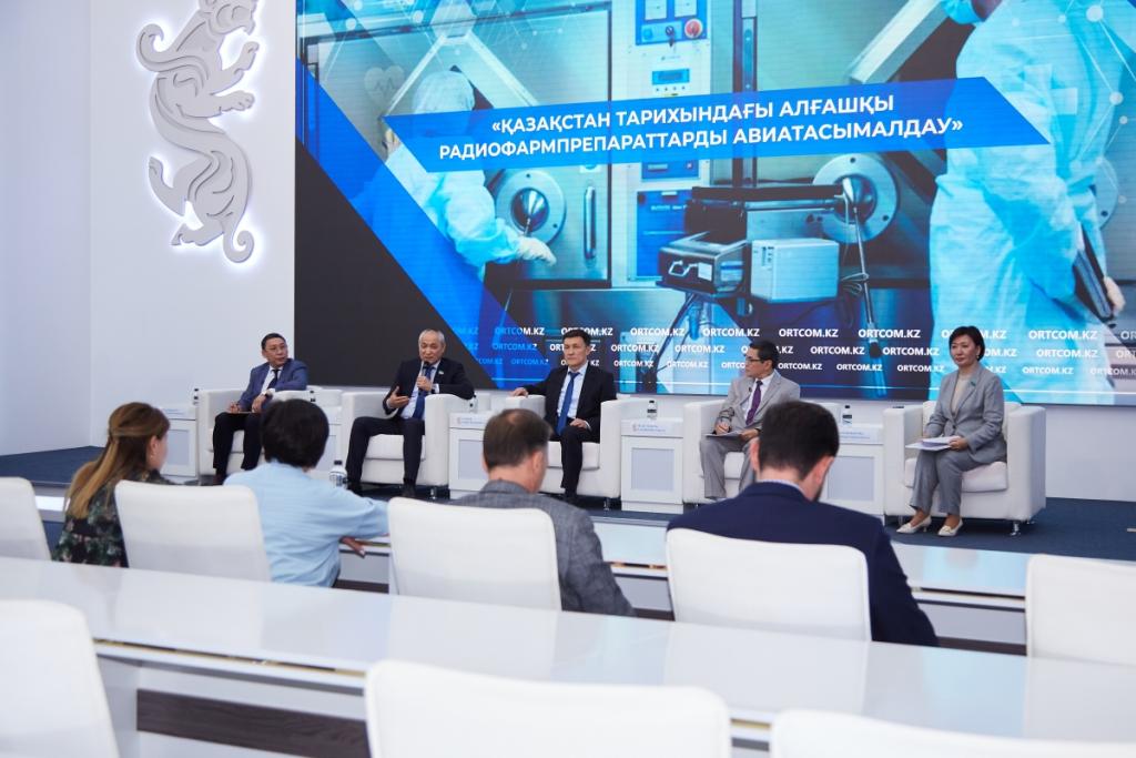 Осуществлена первая в истории Казахстана авиатраспортировка радиофармпрепаратов
