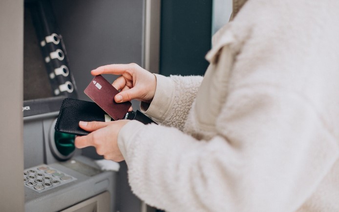 Четыре банка в Казахстане контролируют 80% всех тенговых вкладов