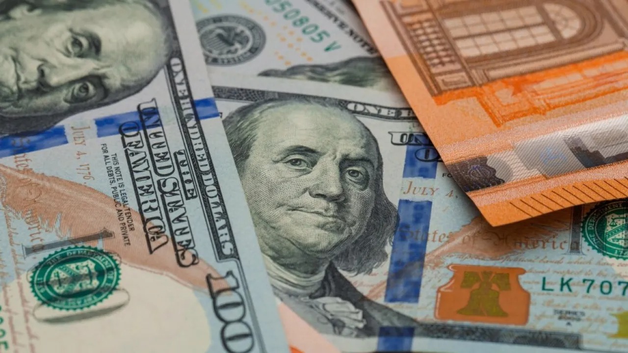Экономический рост и инфляция: влияние на курс EUR/USD
