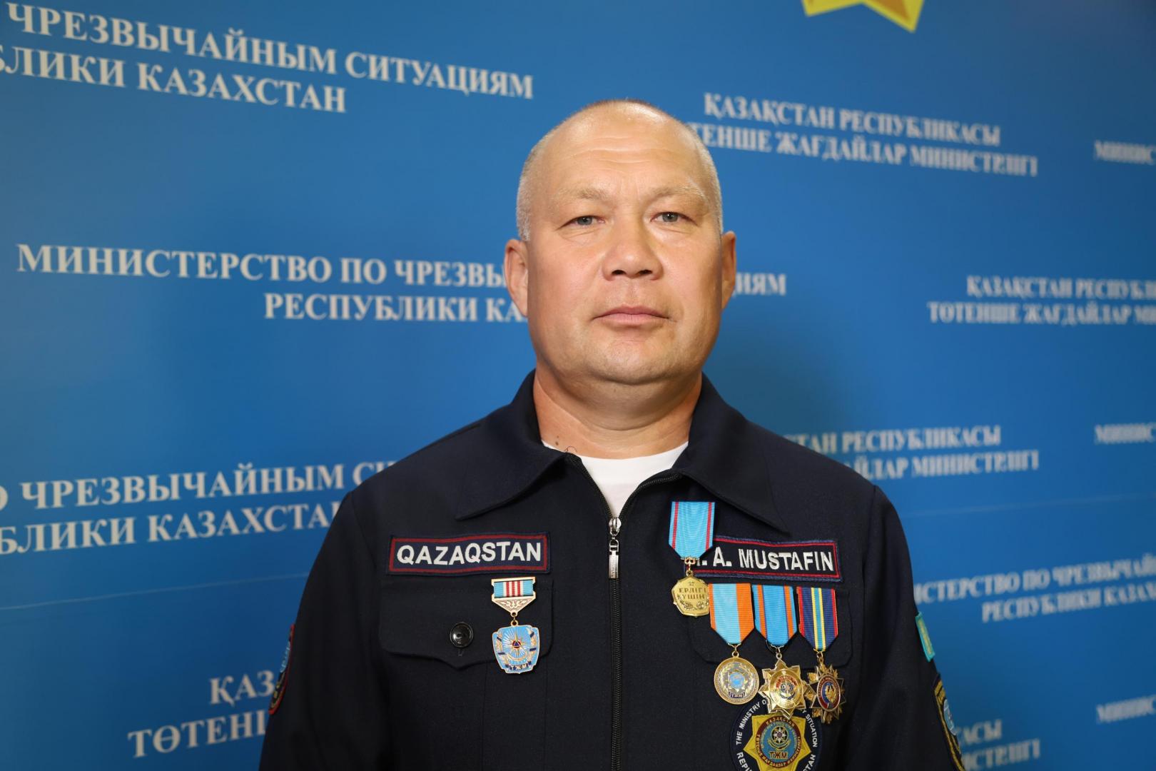 Посвятил свою жизнь спасению людей