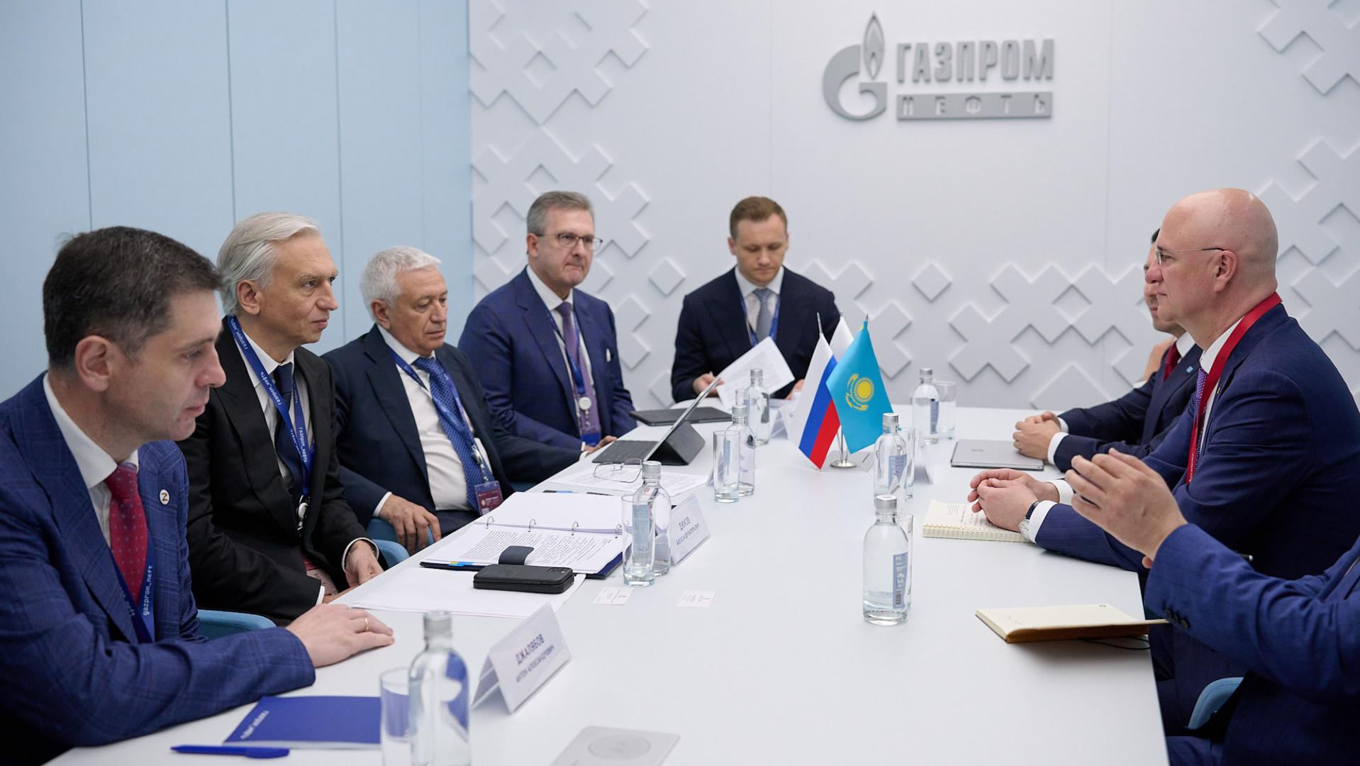 ПМЭФ-2024: Роман Скляр обсудил перспективы сотрудничества в нефтегазовой отрасли