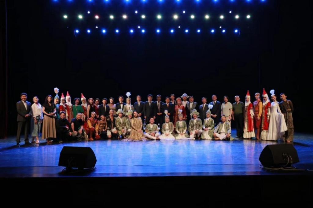 При полном аншлаге прошли концерты мастеров искусств Казахстана в Китае
