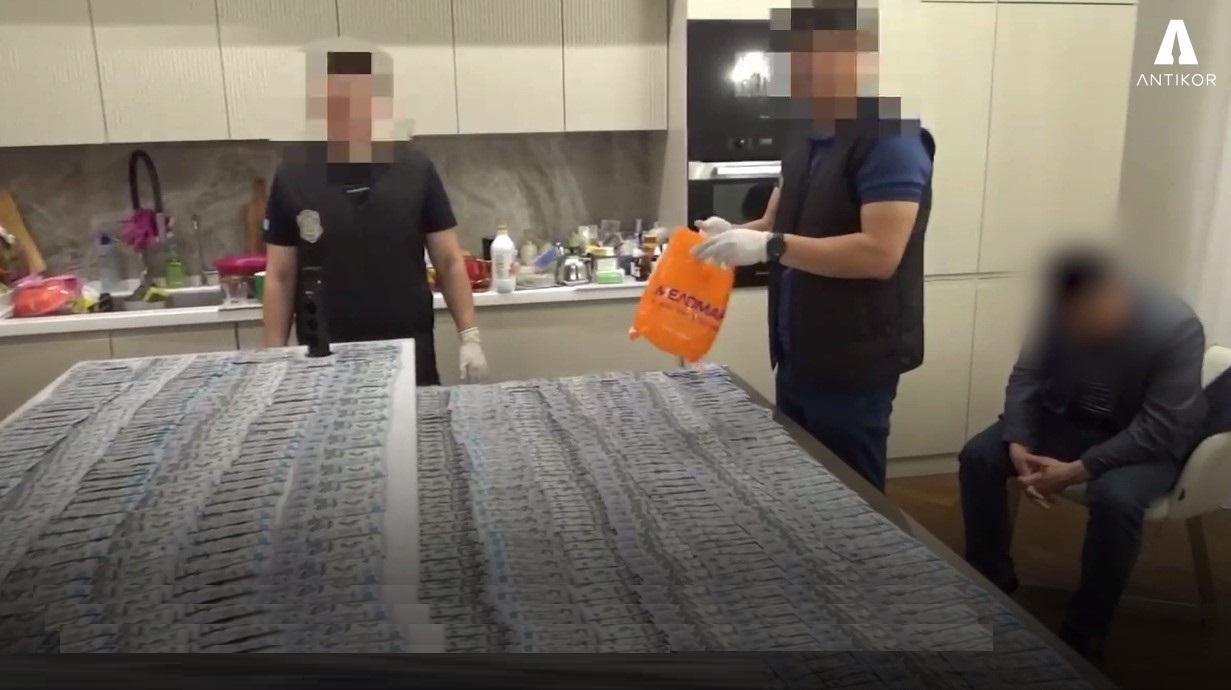 Ректор Западно-Казахстанского медуниверситета под следствием за коррупцию