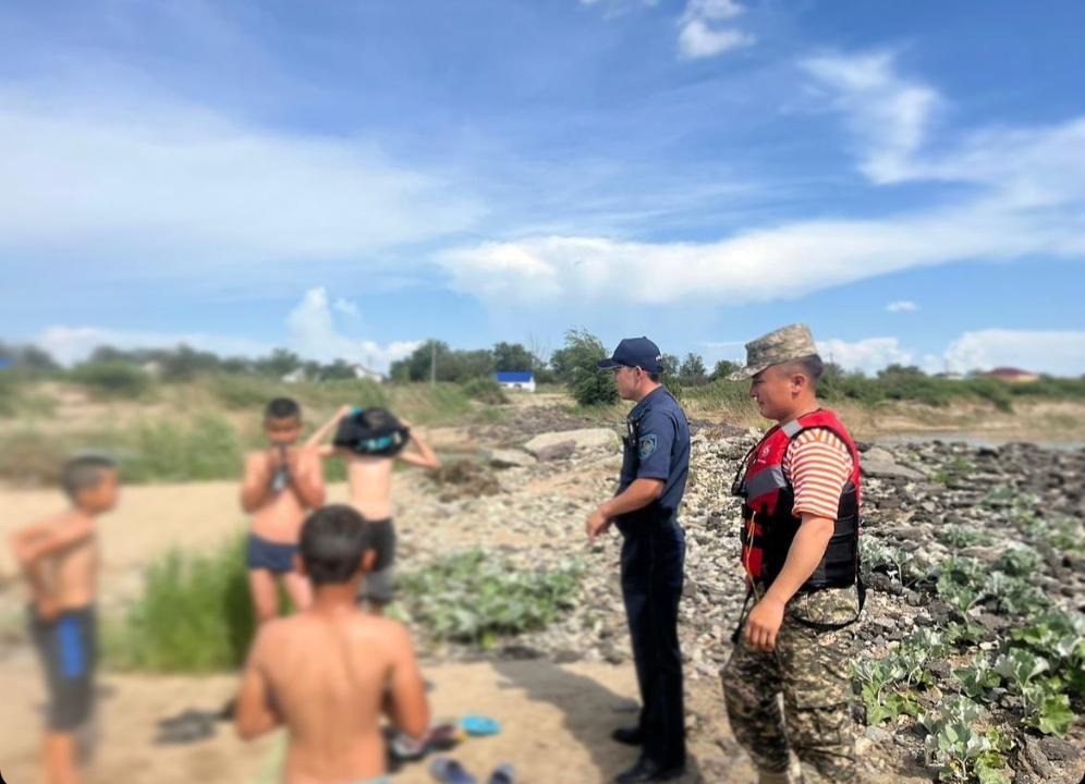 Спасатели Актюбинской области провели разъяснительную беседу с детьми