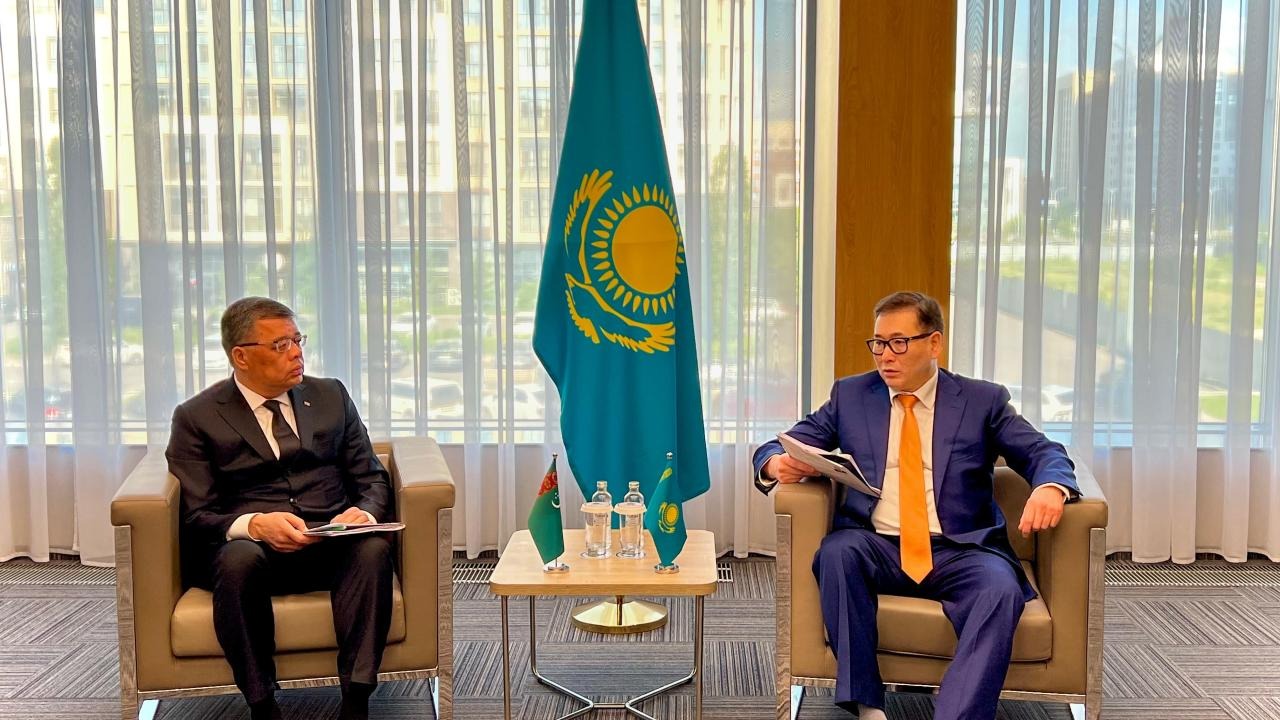 Туркменистан предложил Казахстану  открыть торговые дома в приграничных регионах