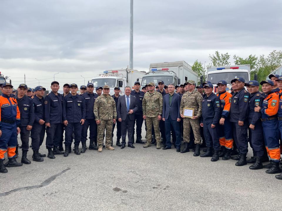 В Атырау прошли проводы спасателей МЧС