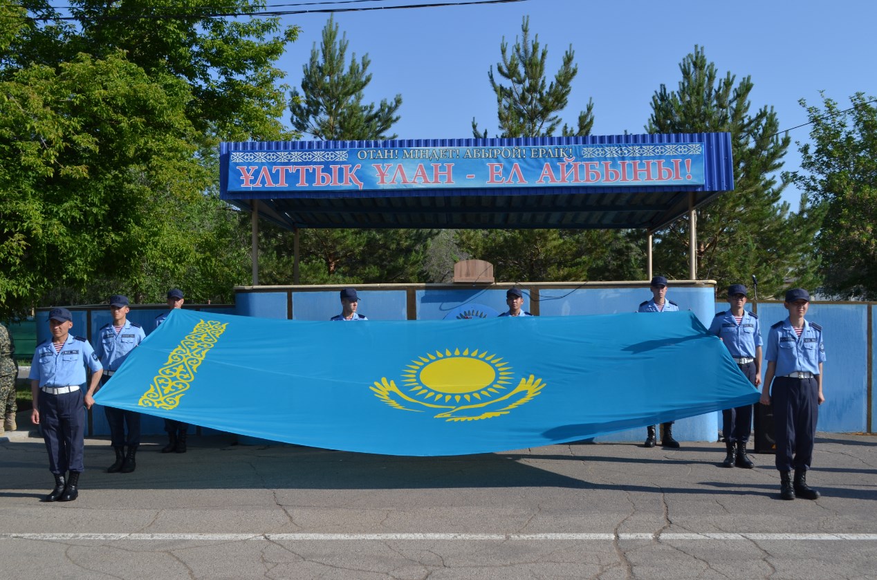 В воинской части 5517 отметили день государственных символов