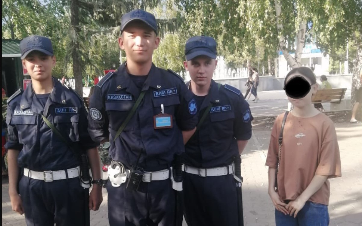 Военнослужащие оказали первую помощь потерявшей сознание девочке
