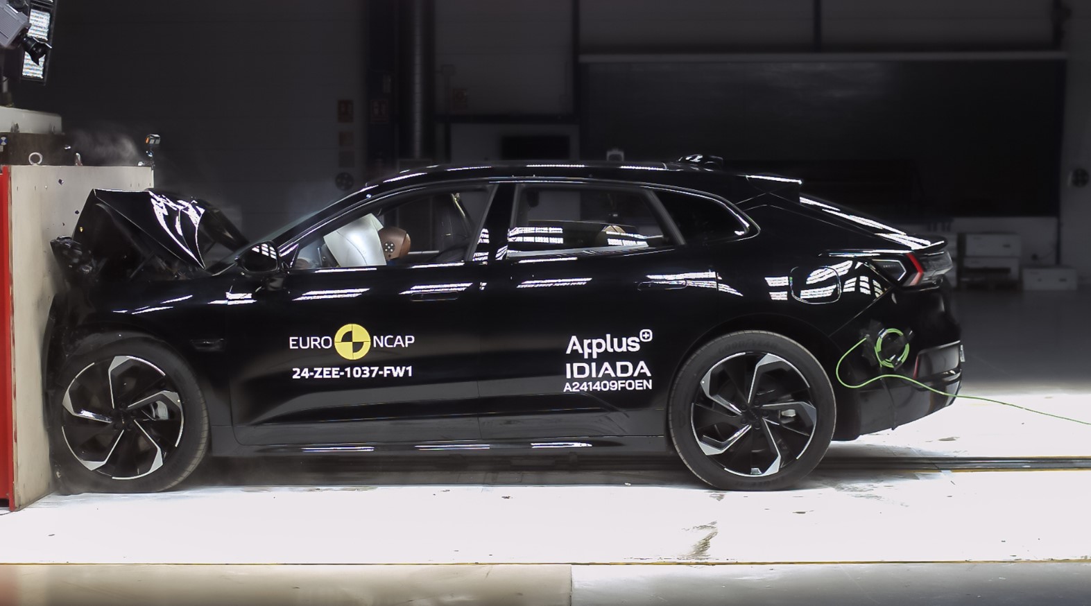 Zeekr 001 и Zeekr X был присвоен рейтинг 5 звезд от Euro NCAP и Green NCAP