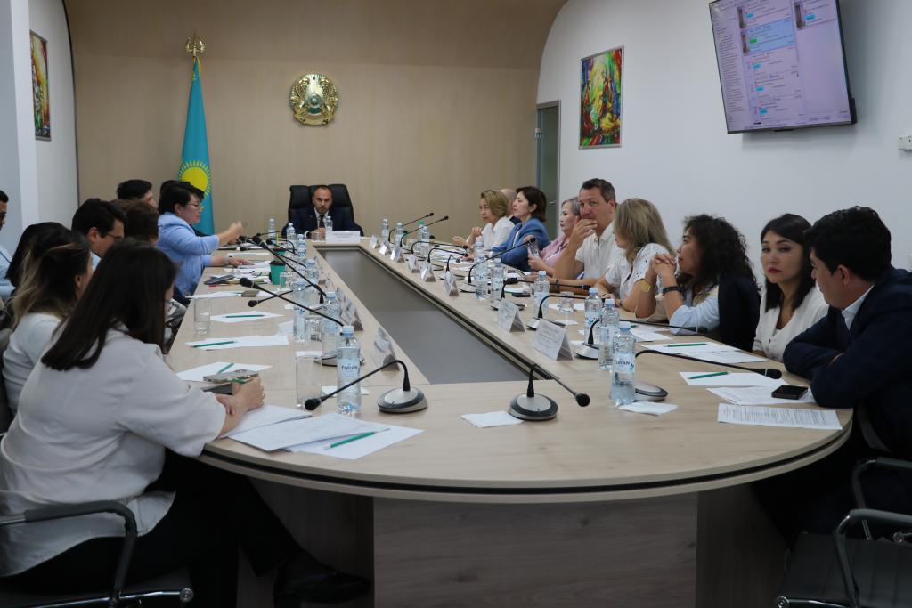 Новые подходы в работе центров поддержки семьи обсудили в Астане
