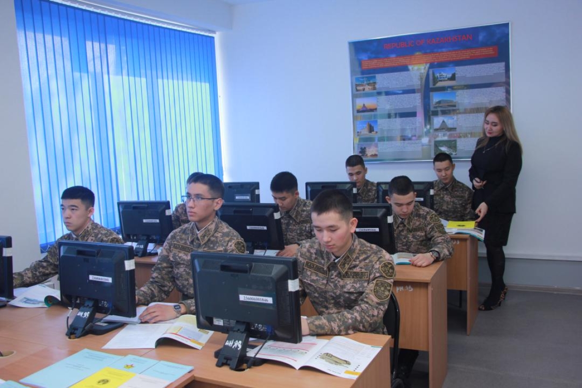 Военный институт Министерства обороны внедряет двудипломное четырехлетнее образование