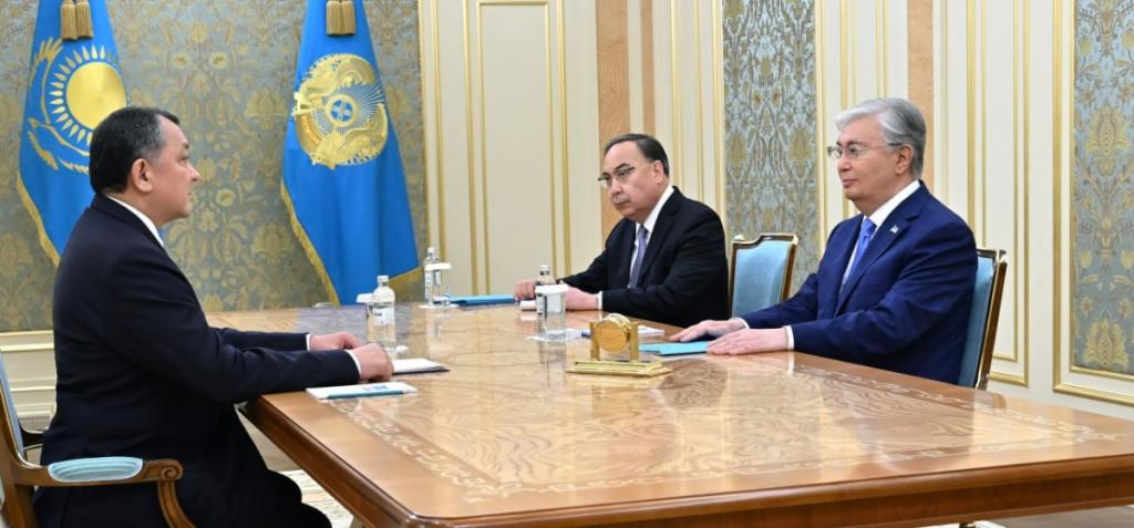 Глава государства принял вновь назначенного посла Казахстана в Туркменистане Нурлана Ногаева
