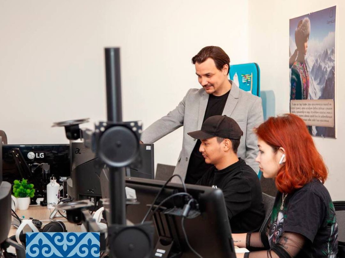 Навыкам программирования и применения искусственного интеллекта в образовательном процессе обучат казахстанских педагогов и школьников