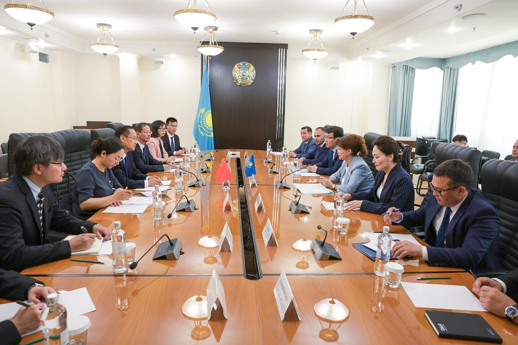 Вопросы укрепления культурного и гуманитарного сотрудничества между Казахстаном и Китаем обсудили министры двух стран