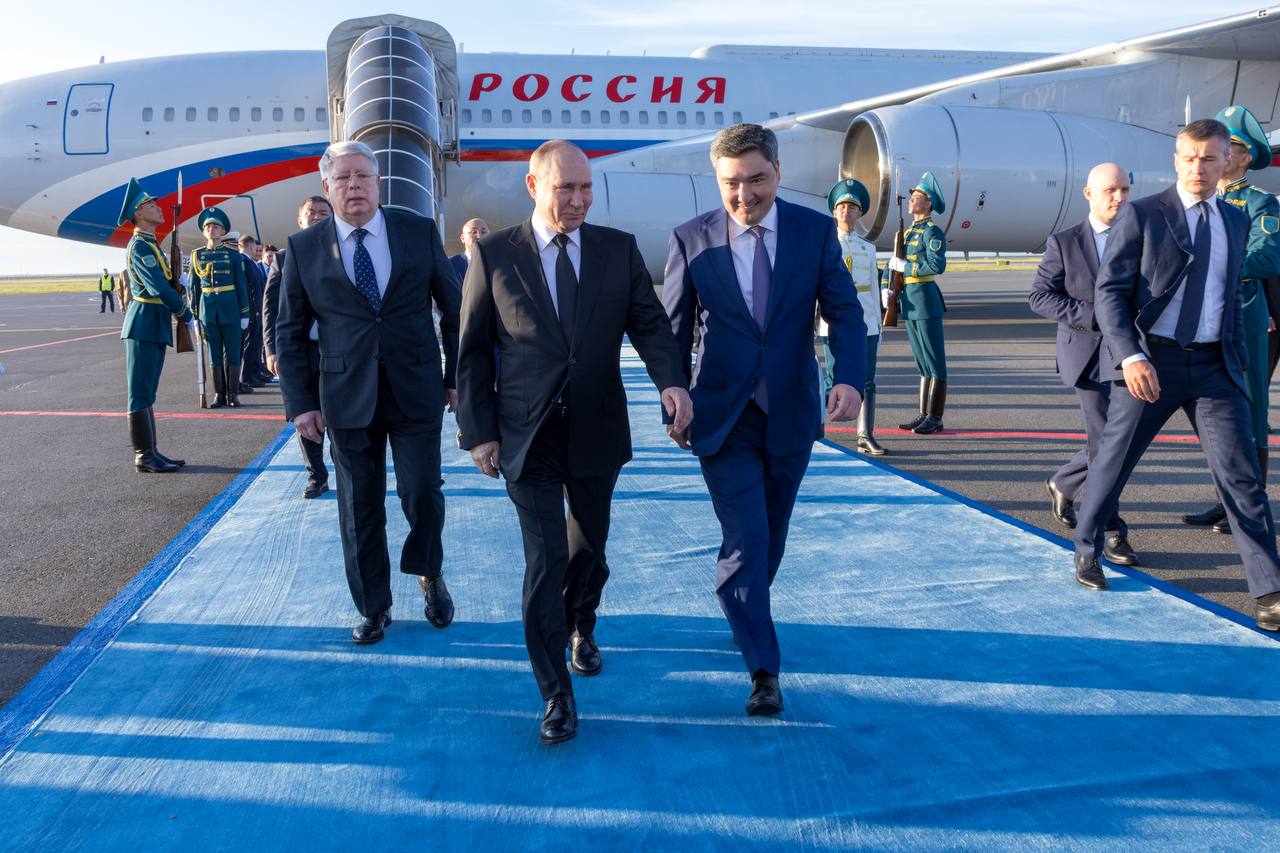Путин прибыл в Астану