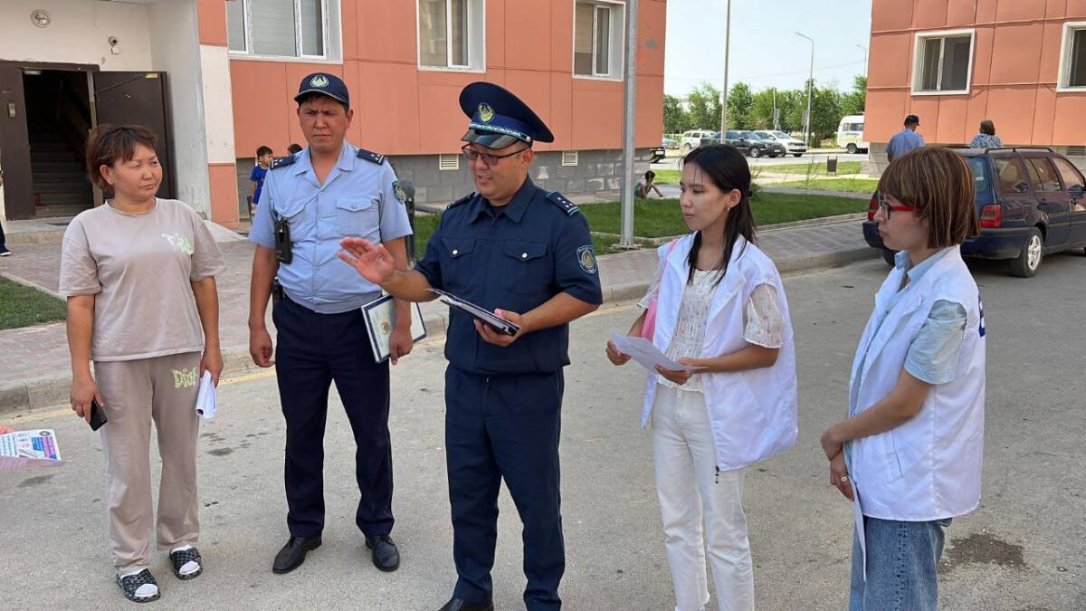 13 тысяч памяток по предупреждению мошенничества раздала полиция в Туркестане