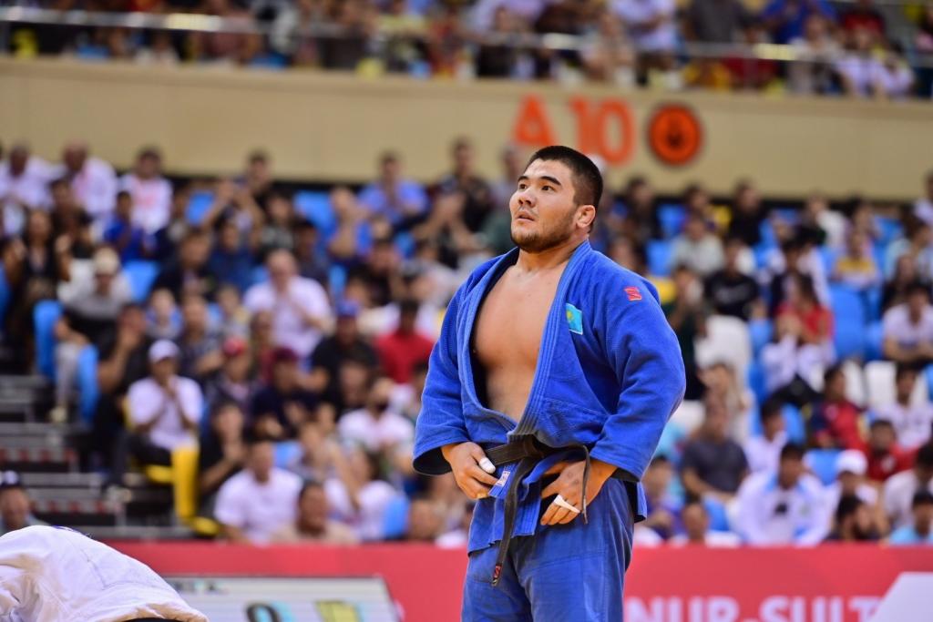 Дзюдоист Нурлыхан Шархан выиграл первую схватку на Олимпийских играх