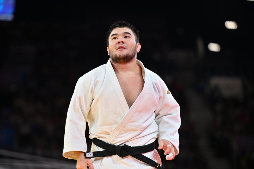 Дзюдо на Олимпийских играх: Нурлыхан Шархан уступил чемпиону мира