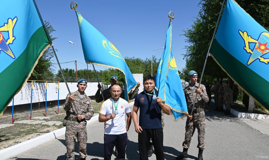 Десантники-гиревики успешно выступили на чемпионате мира в Кыргызстане