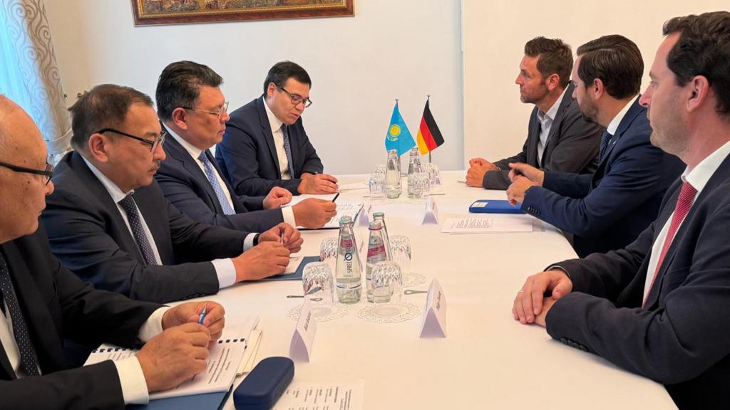 Казахстан и Германия договорились о новых проектах в сфере образования, водных ресурсов и сельского хозяйства