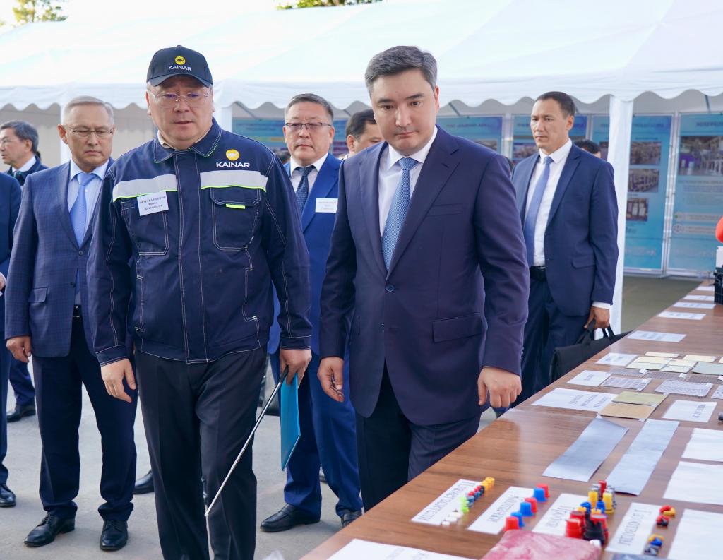 Олжас Бектенов проверил развитие сельскохозяйственной отрасли и промышленного потенциала области Жетісу
