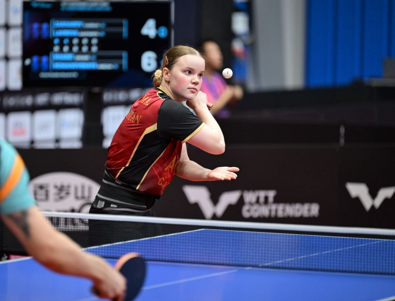 Казахстанские спортсмены вышли в 1/4 финала турнира WTT Contender в Алматы