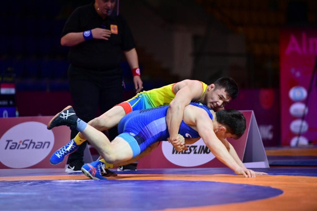 Борец вольного стиля Нуркожа Кайпанов попал в состав на участие в чемпионате мира