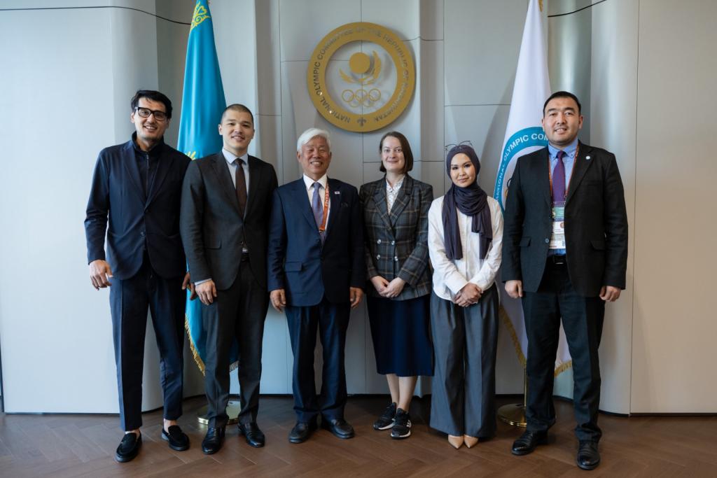 В НОК Казахстана обсудили вопросы образования в сфере спорта с Seoul National University
