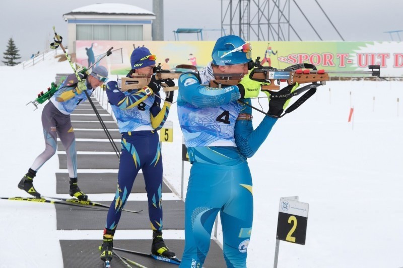 Лидеры команды Казахстана по биатлону стартовали на чемпионате страны в Щучинске