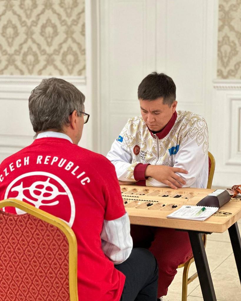 «ДУМАН» ҚОНАҚ ҮЙ ЖӘНЕ СПОРТ КЕШЕНІНДЕ ТОҒЫЗҚҰМАЛАҚТАН ФИНАЛДЫҚ ОЙЫНДАР БАСТАЛДЫ