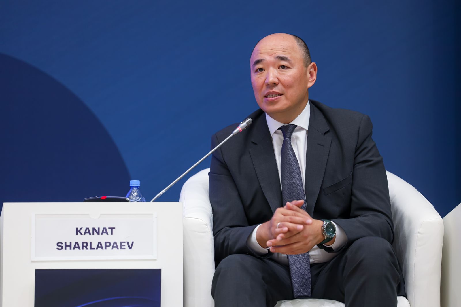 Устойчивое развитие и инвестирование: Канат Шарлапаев выступил на Astana Finance Days 2024