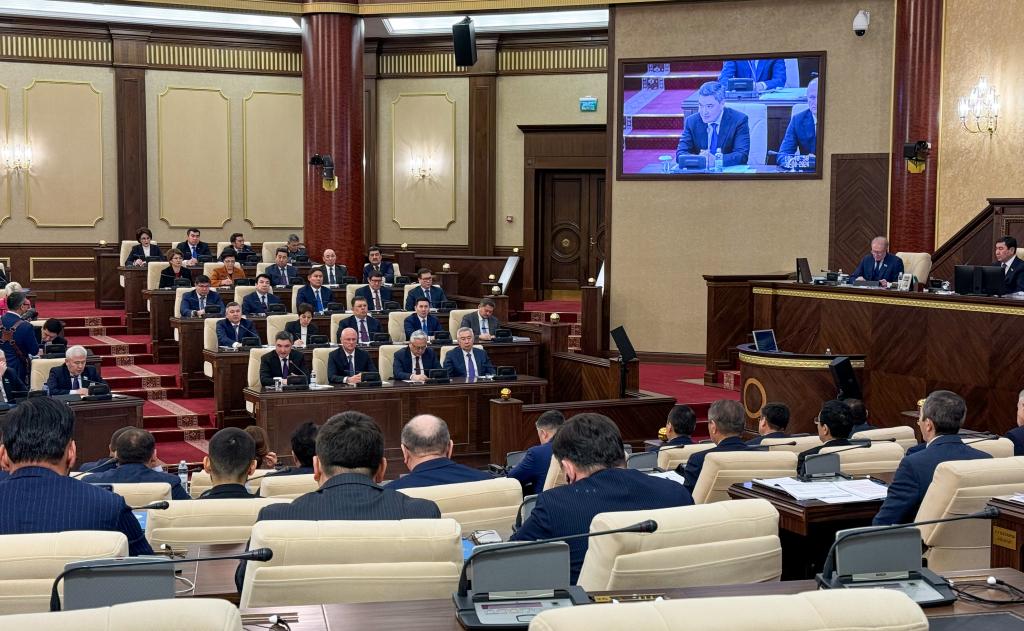 Мажилис одобрил Закон «О республиканском бюджете на 2025-2027 годы»