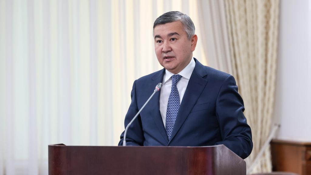 Инвестиции в образование и связь увеличились на 79,3% и 81,7% соответственно
