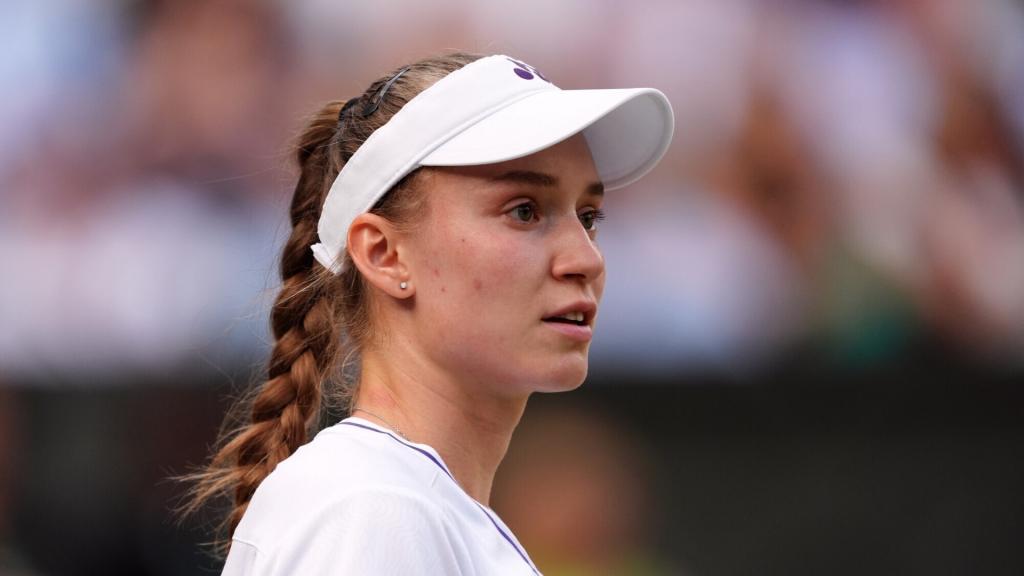 Елена Рыбакина обыграла первую ракетку на мира на Итоговом турнире WTA