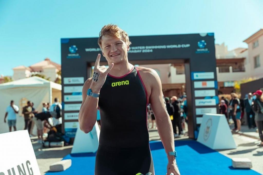 Лев Черепанов завоевал бронзовую медаль чемпионата Азии по плаванию на открытой воде