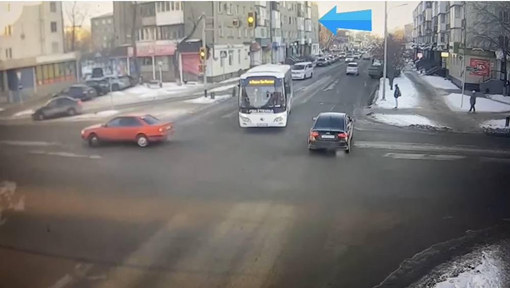 Более тысячи водителей привлекли за проезд на запрещающий сигнал с начала года в СКО