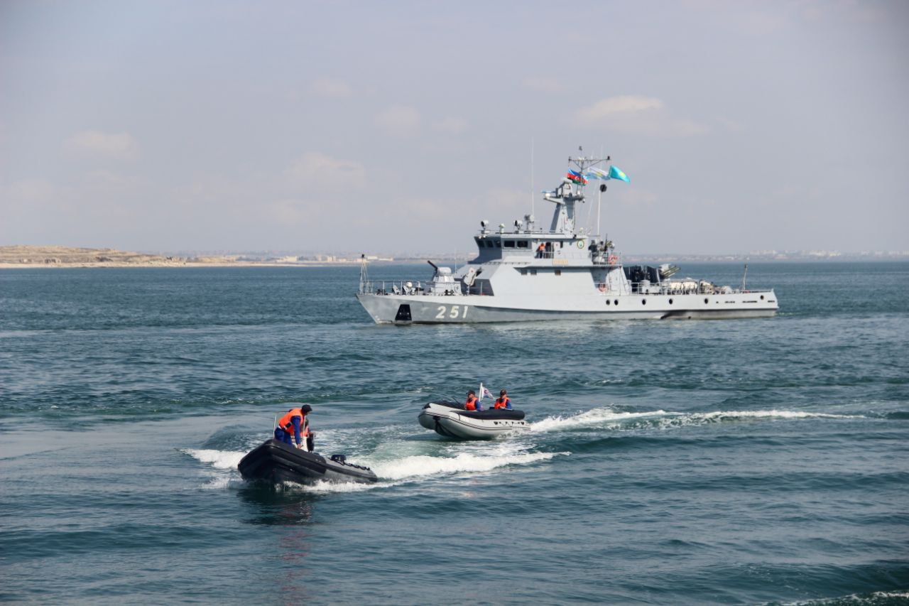 Дивизиону разнородных кораблей  Военно-морских сил – 17 лет