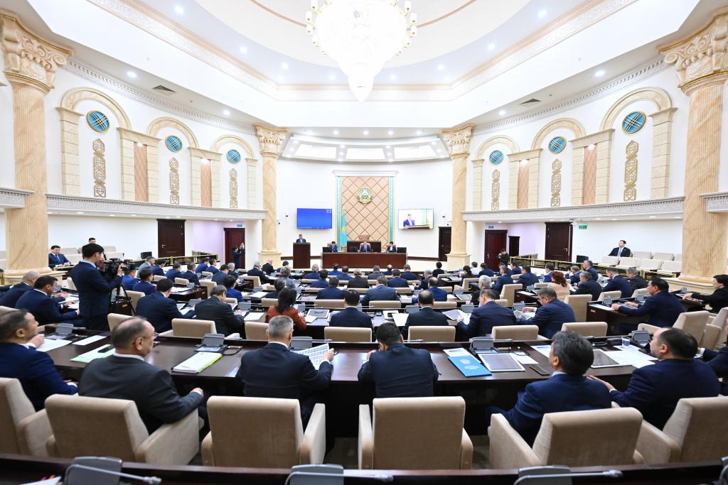 Олжас Бектенов: Диверсификация экономики – одна из главных задач Правительства