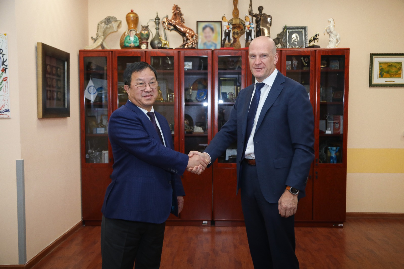 Takeda Казахстан и University Medical Center подписали меморандум о сотрудничестве для улучшения помощи пациентам с редкими заболеваниями