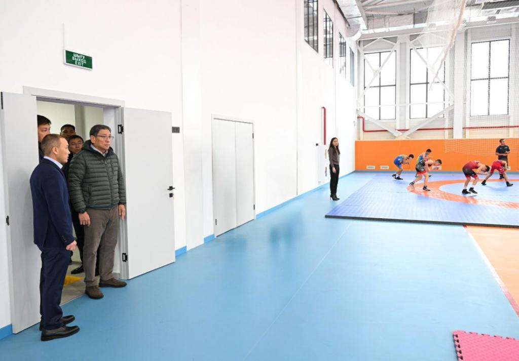 По поручению акима Алматы Ерболата Досаева открылся новый ФОК в Алатауском районе