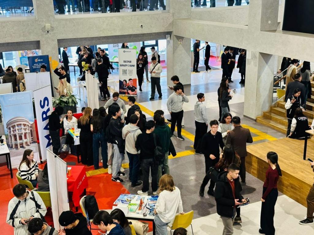 В Алматы прошел профориентационный фестиваль «CareerTime»