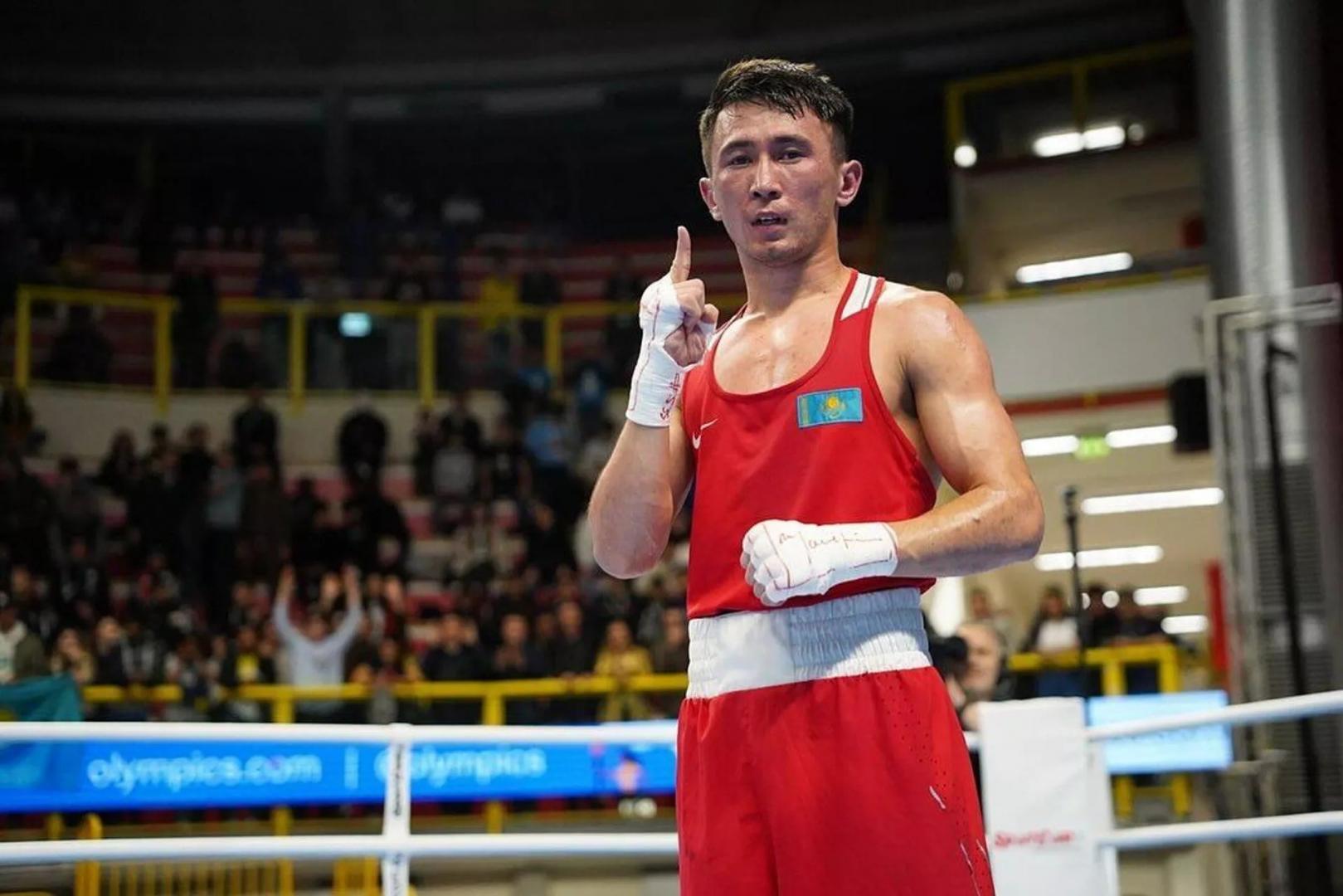 Чемпионат Азии по боксу: Кто из казахстанцев выйдет на ринг 3 декабря