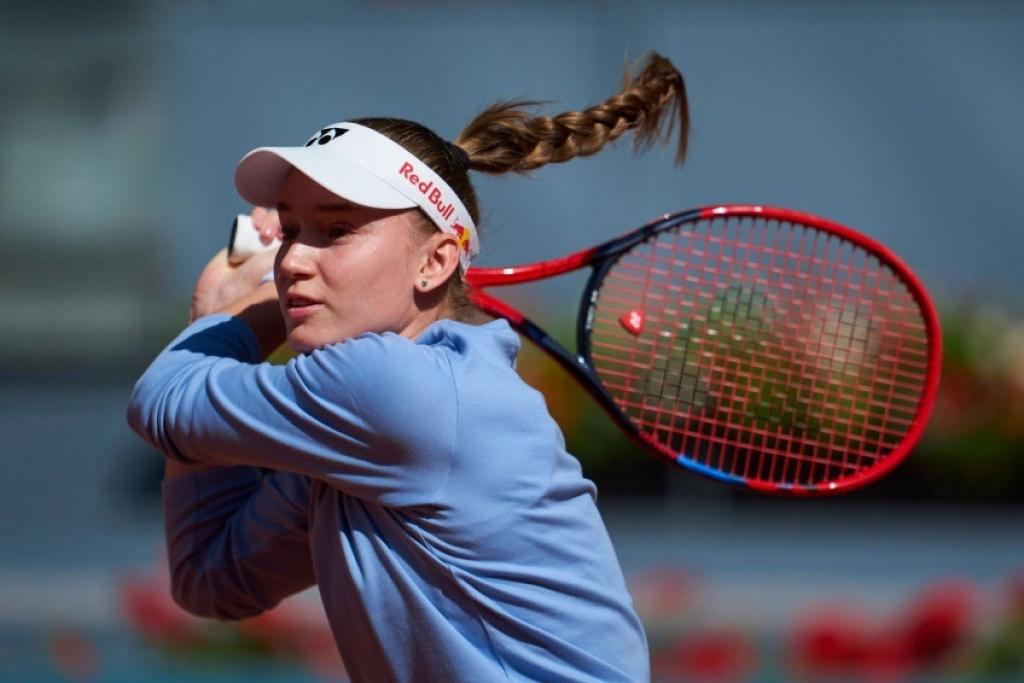 Теннисисты Елена Рыбакина и Александр Шевченко сыграют на турнире World Tennis League