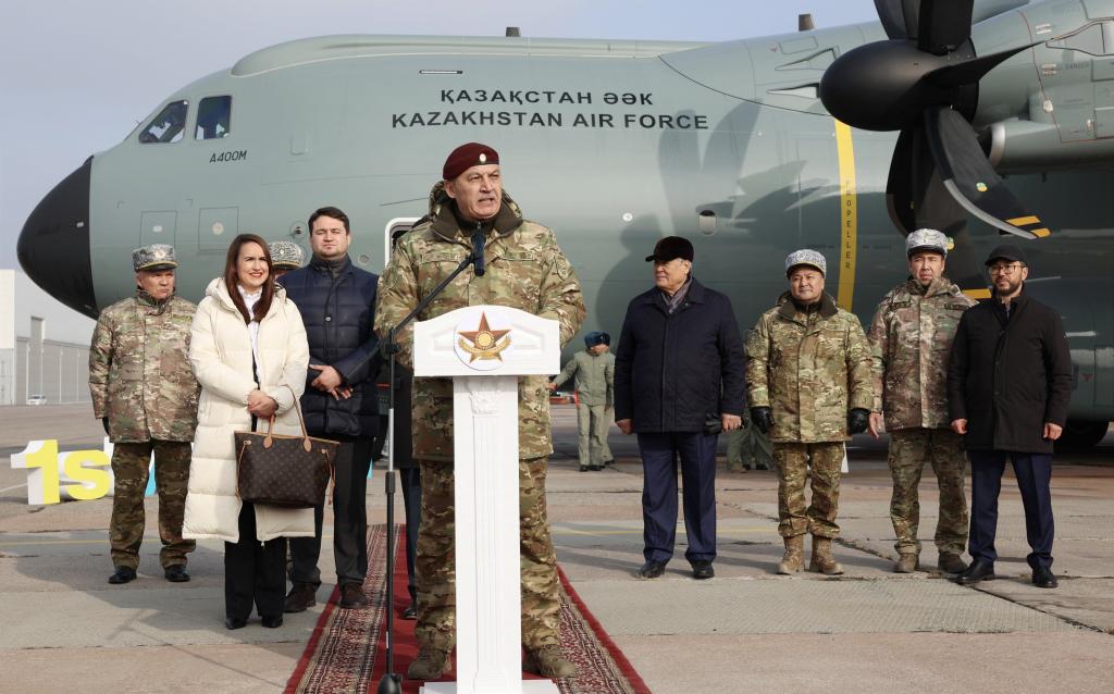 Летный парк Военно-воздушных сил пополнился военно-транспортным самолетом А-400М