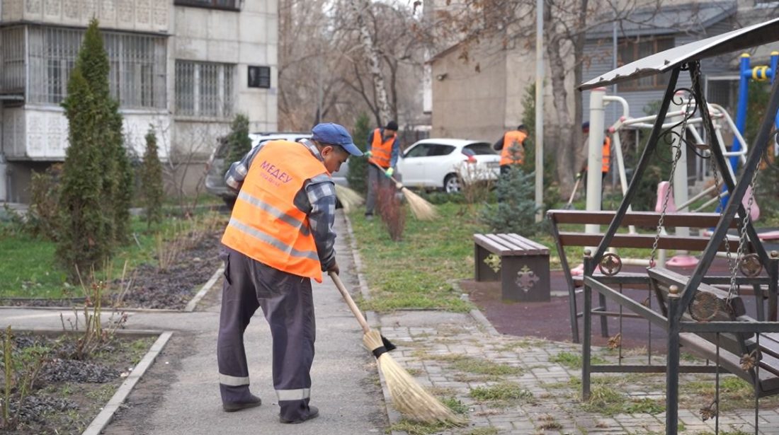 В Алматы ужесточили контроль за санитарной очисткой территорий