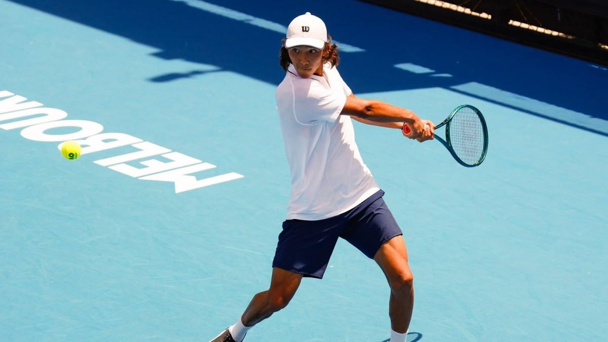 Амир Омарханов пробился в третий круг Australian Open-2025
