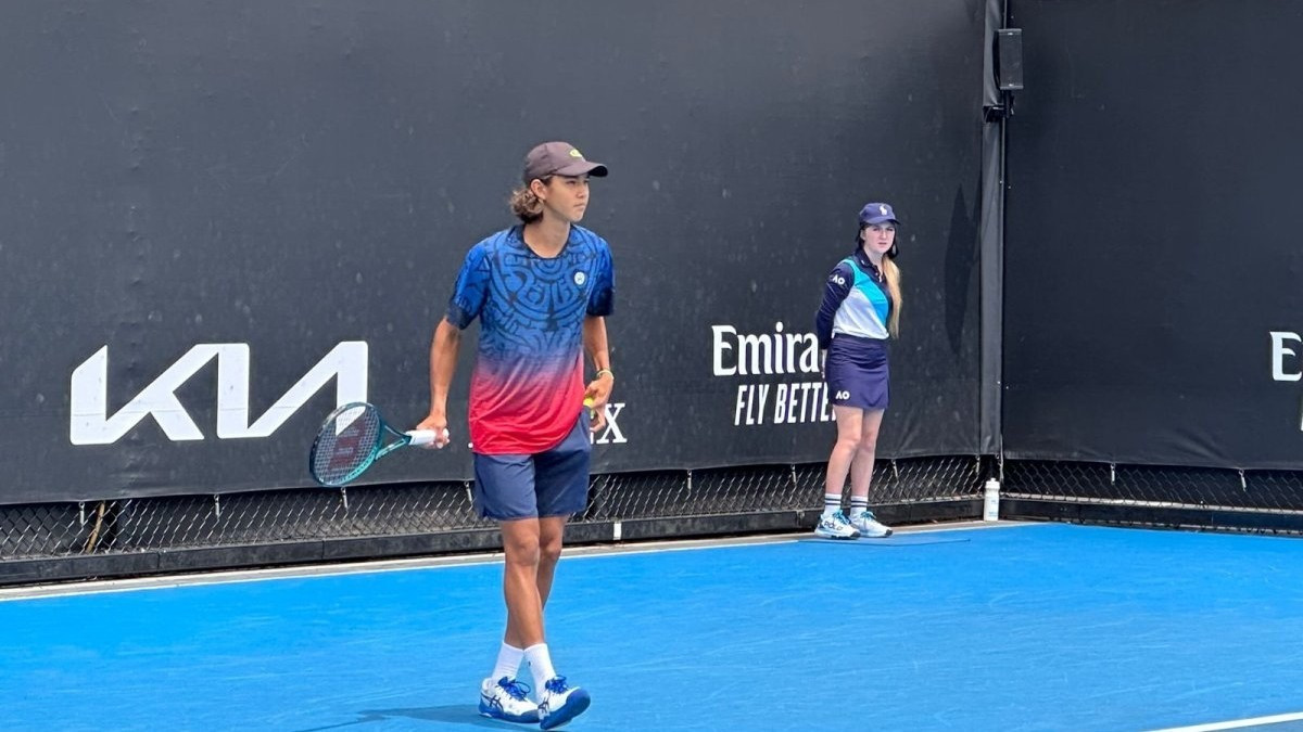 Теннисист Амир Омарханов не смог выйти в 1/4 финала Australian Open-2025
