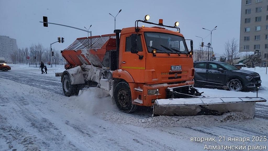 За день из Астаны вывезено около 55 тысяч кубометров снега
