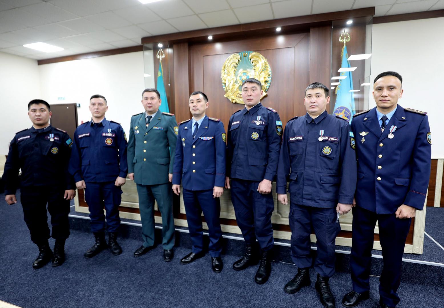 Награждены участники тушения пожара в КБТУ