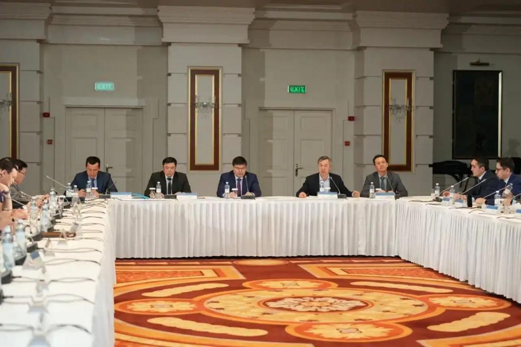 Разъяснения по налогово-бюджетной реформе провели госорганы с бизнес-сообществом Астаны